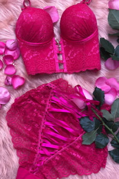 Conjunto Mini Corselet em renda pink com calcinha lacradora